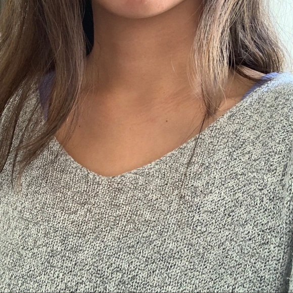 BRANDY MELVILLE gray sweater - Picture 5 of 5